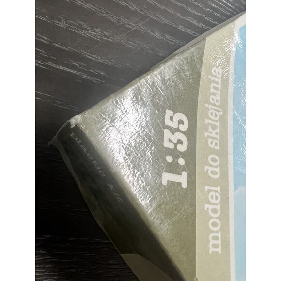 Czołg Lekki 7TP Light Tank 1:35 Scale Model Kit, New Open Box - Picture 13 of 16